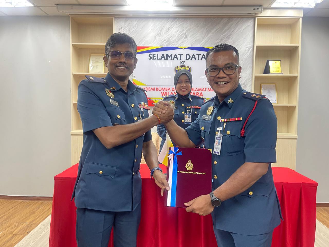 MAJLIS PENYERAHAN NOTA SERAH TUGAS PEGAWAI KANAN ABPMWU